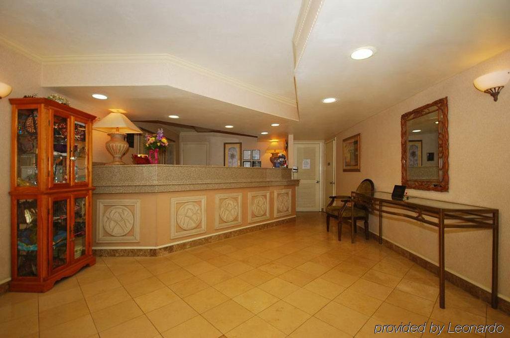 Baymont By Wyndham Lake City Interior foto